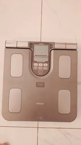 Balança de Bioimpedância profissional da omron