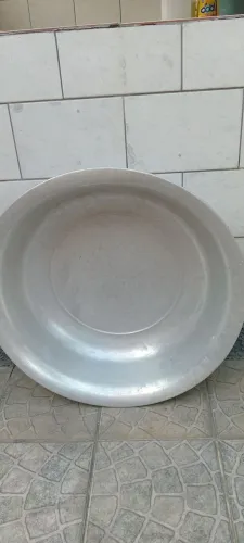 Bacia de alumínio grande 