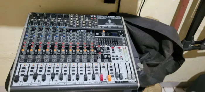 Equipamentos  musicais
