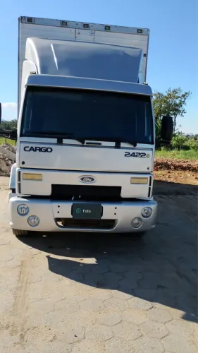 Cargo 2422  ano 2009  *
