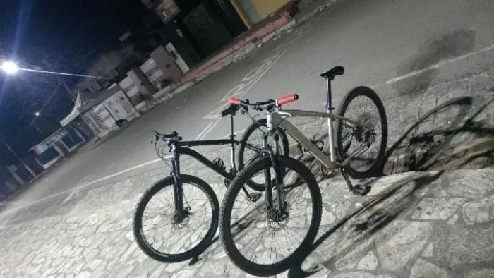 Bicicleta aro 29 com freio hidráulico e coroa única