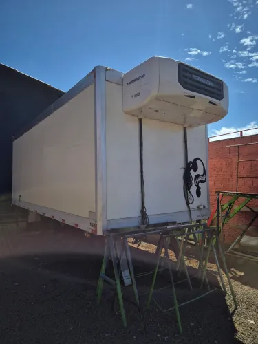 Baú de Fibra Refrigerado, P/ Toco, 6,50 mts, Ótimo estado.