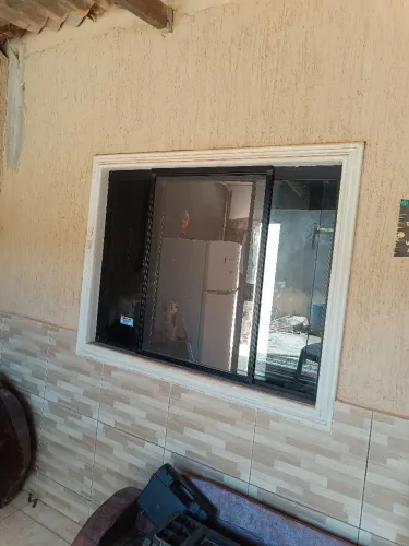 Janela blindex 1.x30 x 1.00