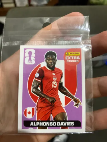 Figurinha LEGEND ALPHONSO DAVIES
