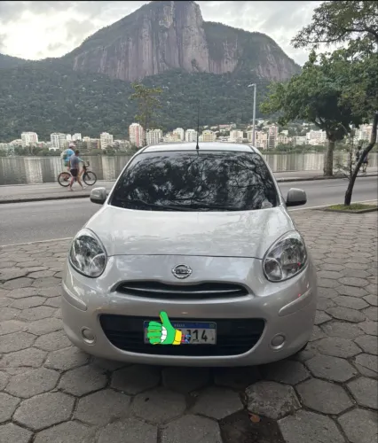 Nissan March S 1.0 16V Flex Fuel 5P 2013