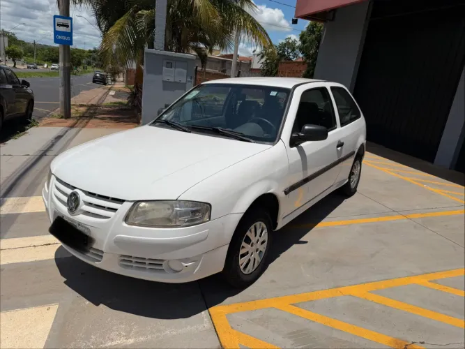 Volkswagen Gol Geração VI City 1.0 8V MI Total Flex 2P 2014