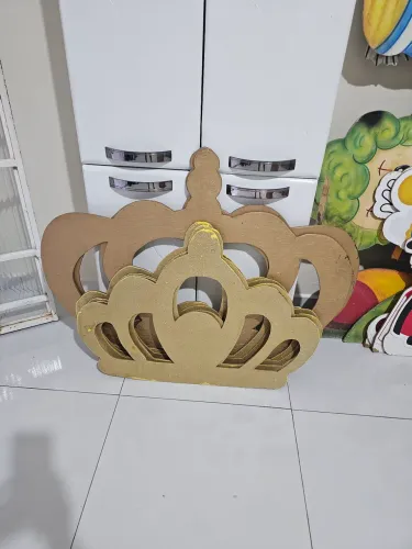 Coroa de MDF /Decoração/festa