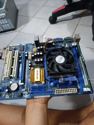 Kit AMD N68-S3 FX, 4GB RAM DDR3 1333MHZ CORSAIR E AMD ATHLON II X2 270