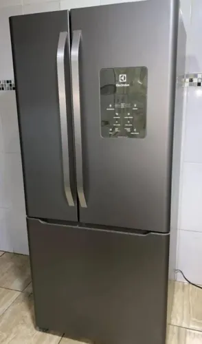 Geladeira linda Eletrolux