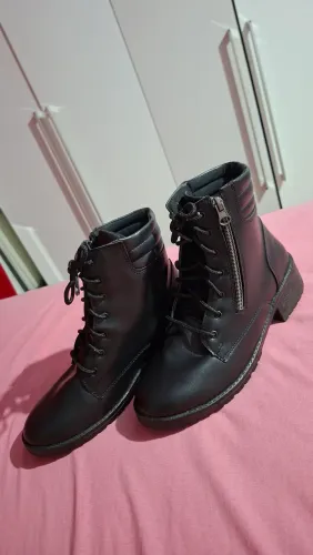 Bota/coturno feminino NOVA ! faço entrega !