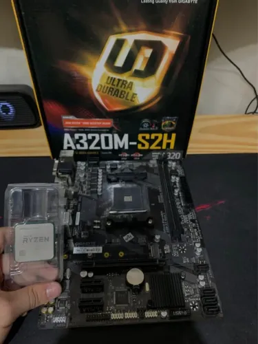 Kit Upgrade AMD: Ryzen 5 + Placa Mãe Gigabyte A320M-S2H (Na Caixa)