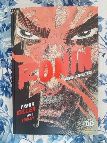 HQ - Graphic Novel "Ronin" - Frank Miller - Edição Definitiva 