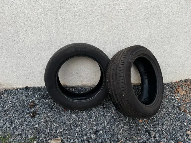 Pneus 215/55 R17 Michelin
