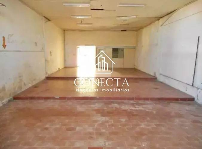 Ponto Comercial para Alugar em Uberlândia 150 m², 5 Vagas, Bairro Martins