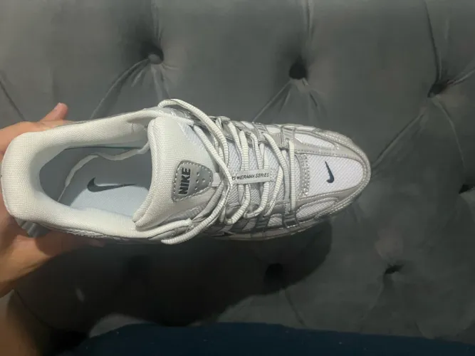 Tênis Nike p.6000