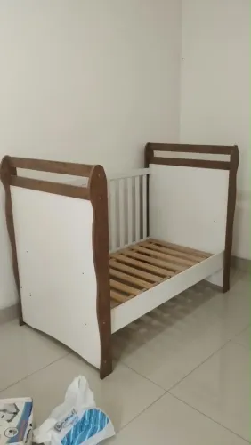 BERÇO A VENDA