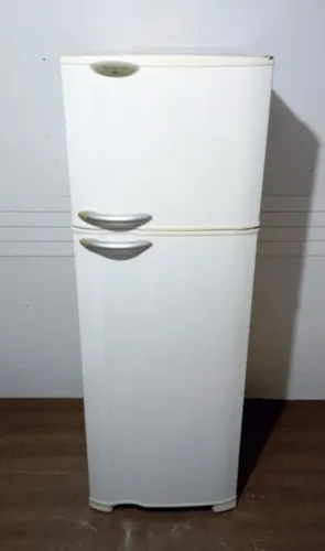 Geladeira Electrolux 346L / 220v (Aceita cartão) Entrega.