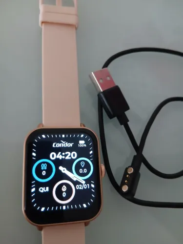 NOVO!!! Nunca usado!!! SmartWatch Condor, pulseira de silicone na cor Rosa! Com o cabo!