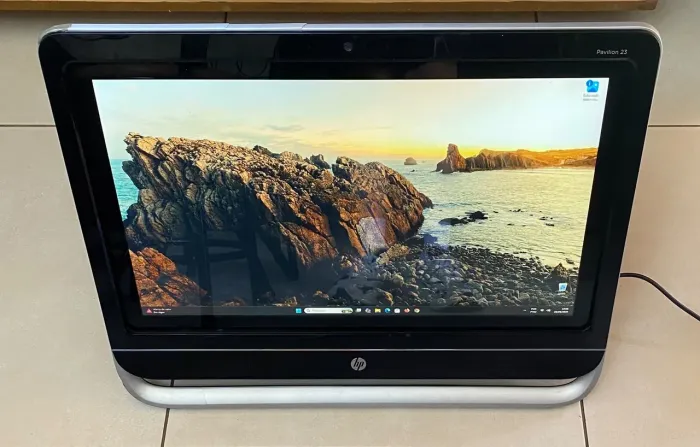 PC All In One HP i3 3 geração (tela 25 polegadas)