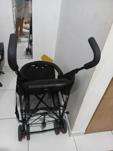 Carinho de bebê, em perfeitos condições,para colocar preço,sem mi-mi-mi