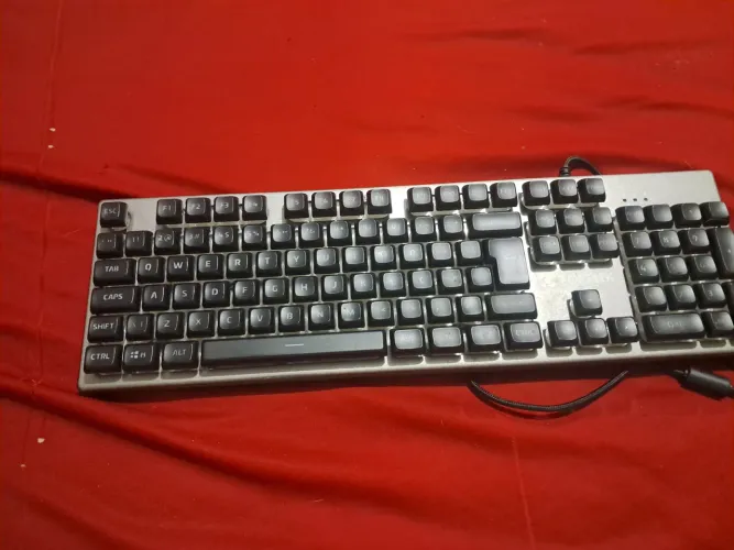 Teclado gamer fortrek semi mecânico
