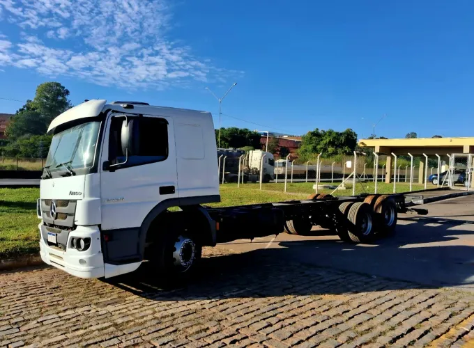 Atego 2426