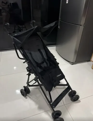Carrinho de bebê Cosco Kids, keep, preto.