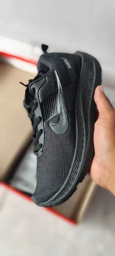Nike Zoom preto tamanho 39
