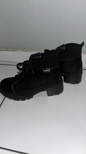 Bota Feminina Cano Médio Moleca (NOVO)