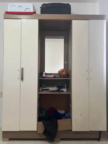 Vendo guarda-roupa