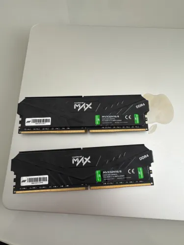Memória ram ddr4 8gb 3200, 350 cada pente