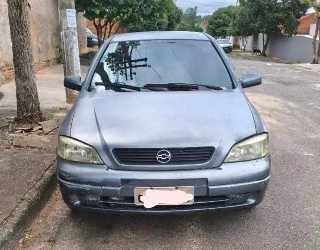 Chevrolet Astra GL Milenium 1.8 MPFI 4P 2001