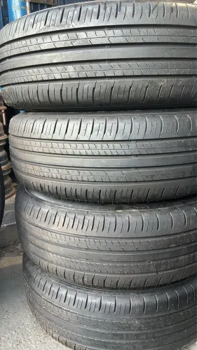 PNEUS DUNLOP PRATICAMENTE NOVOS(215/60/17)99% BORRACHA