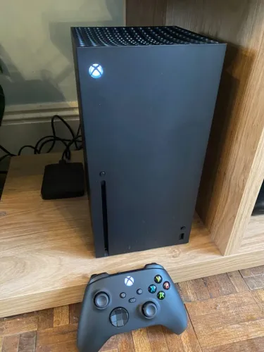 Xbox series x 1 TB 1 controle