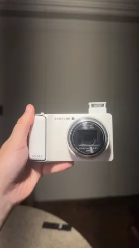 Câmera Galaxy EK-CG100, branca