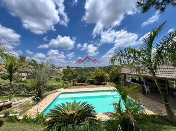 Chácara à venda em Jarinu - SP / 4 dormitórios Piscina 1.210 m²