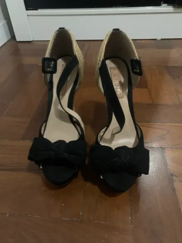 Sapato de salto (Schutz), número 36