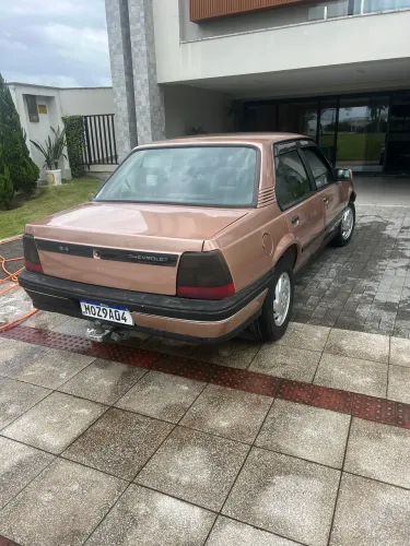 Chevrolet Monza GLS/ Hi-tech 2.0 EFI 2P E 4P 1996
