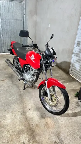 Titan 150 impecável 