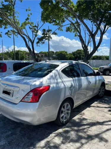 Nissan Versa SL 1.6 16V Flex Fuel 4P Mec. 2013