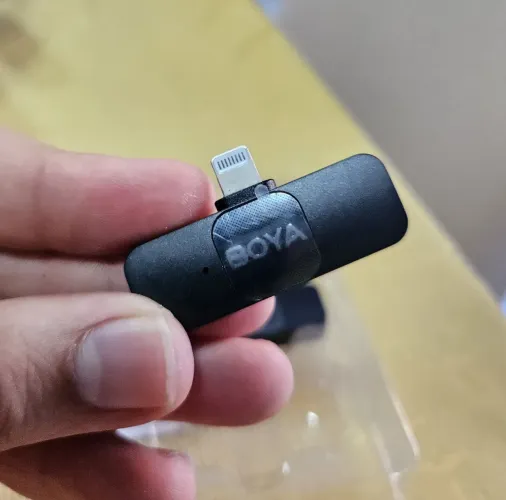 Microfone de Lapela Boya para Iphone.