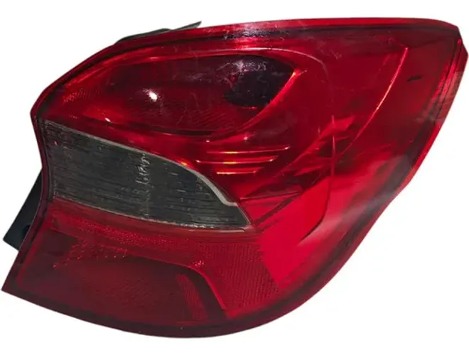 Lanterna Traseira Direita Ford Ka Sedan 2018 A 2020 Detalhe Direito/passageiro Vermelho