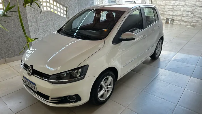 Volkswagen Fox Highline 1.6 Flex 16V 5P 2016