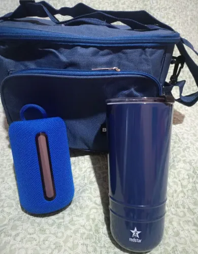 Kit praia bolsa térmica grande + copo térmico 600ml + caixinha de som via Bluetooth