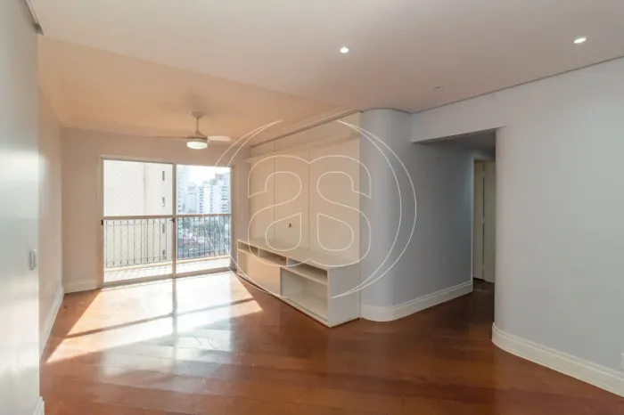 Apartamento de 97m² com 3 Dormitórios, 1 Suíte e 2 Vagas em Moema Índios