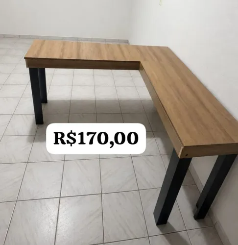 Mesa escritório em L