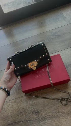 Bolsa Valentino Rockstud Preta