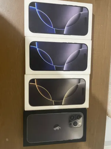 Caixas de iPhones preço nas 4