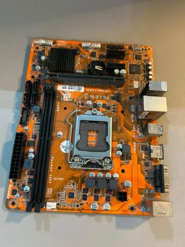 Placa-Mãe PCWare IPMH110G - Socket LGA 1151 DDR4 (No Estado / Sem Teste)
