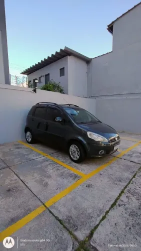 Fiat Idea Attractive 1.4 Fire Flex 8V 5P 2011